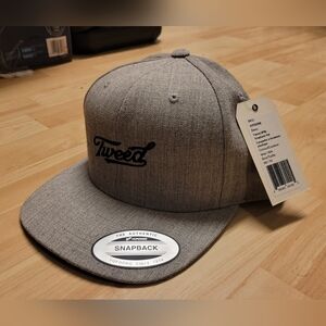 Tweed The Classics snapback gray hat, new with tags